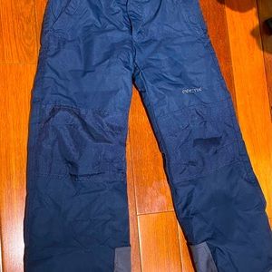 2 pairs of snow pants. Size child small or 7-8 worn only twice almost brand new